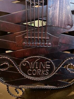 Decorative Black Metal Guitar Wine Cork Holder